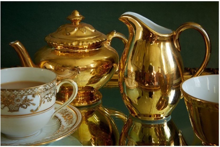 gold tea set