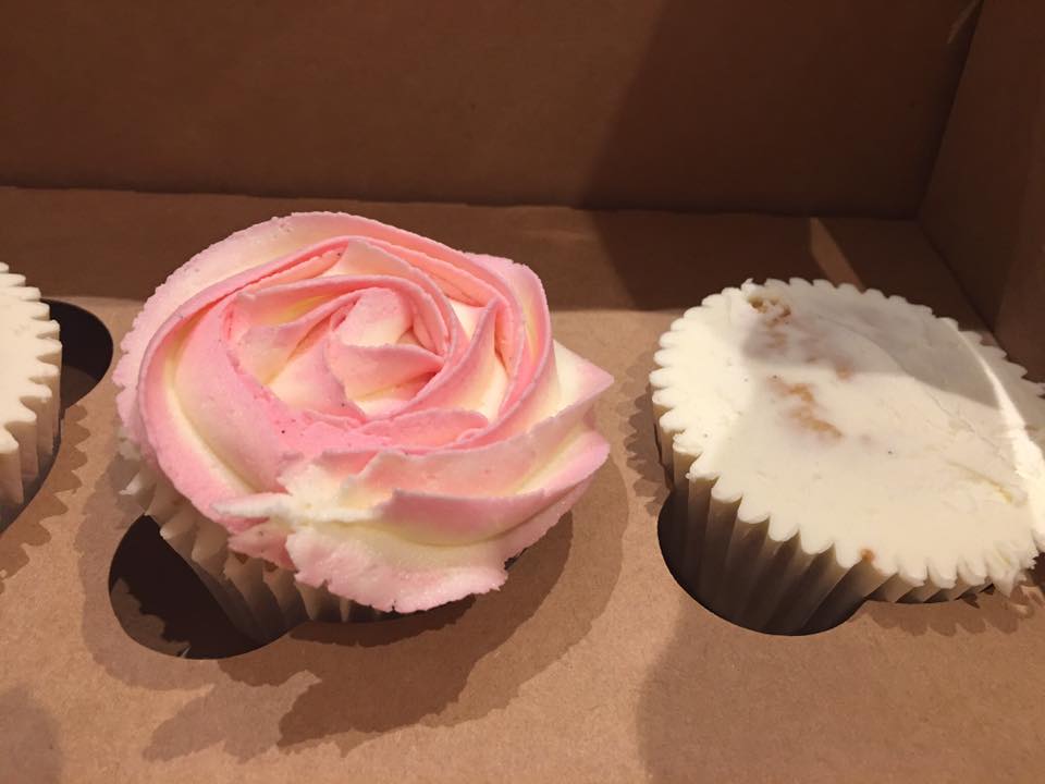 enchanted cupcakes buttercream course two toned rose