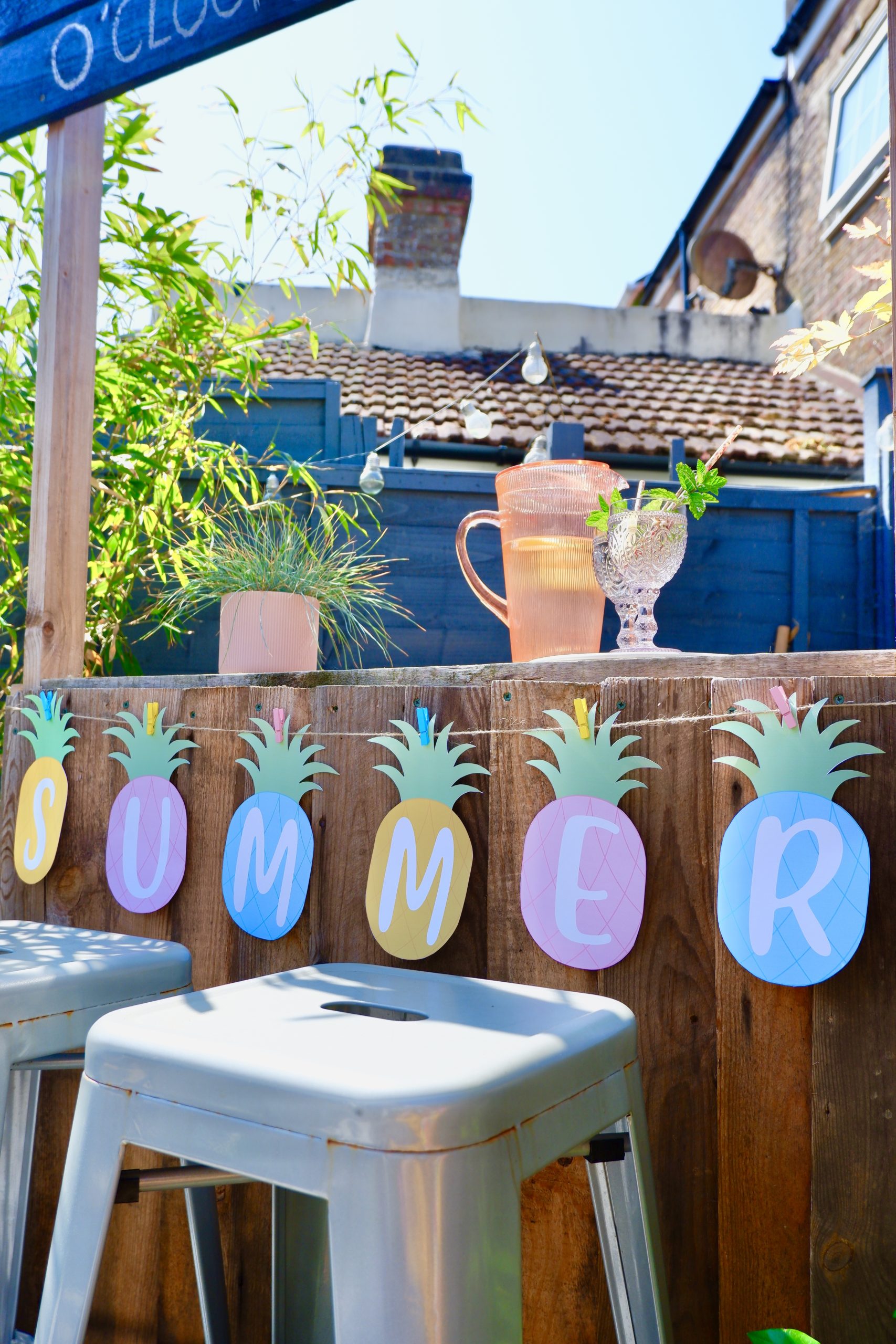 Pineapple summer bunting 